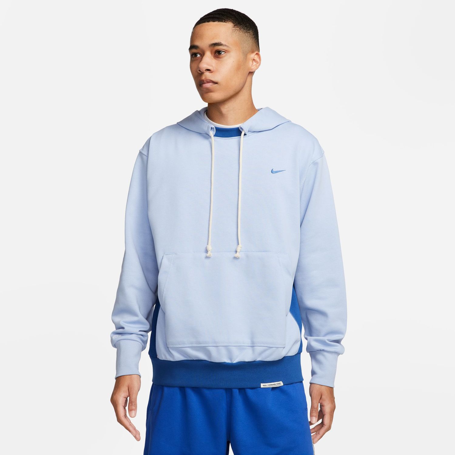 Nike Standard Issue Basketball Hoody