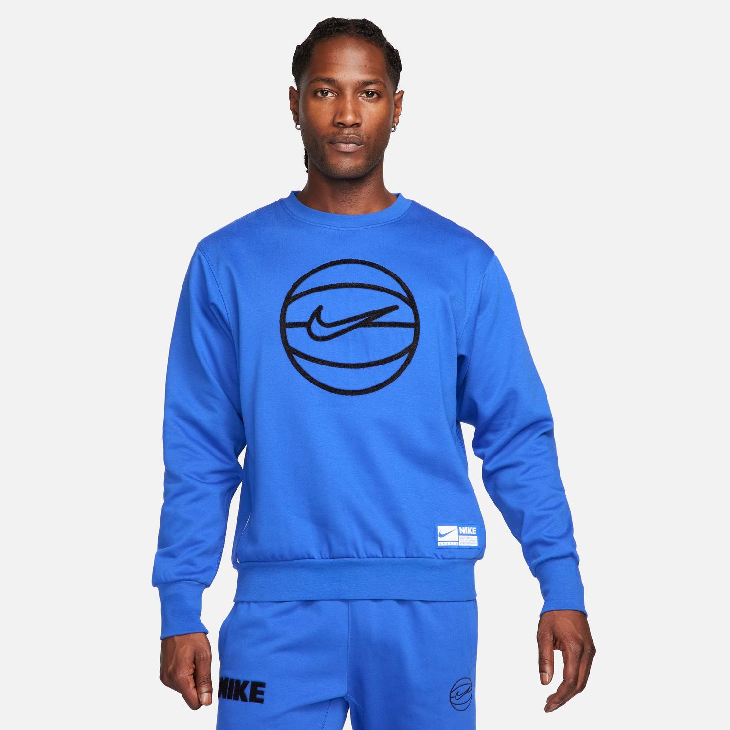 Nike Standard Issue Sweatshirt